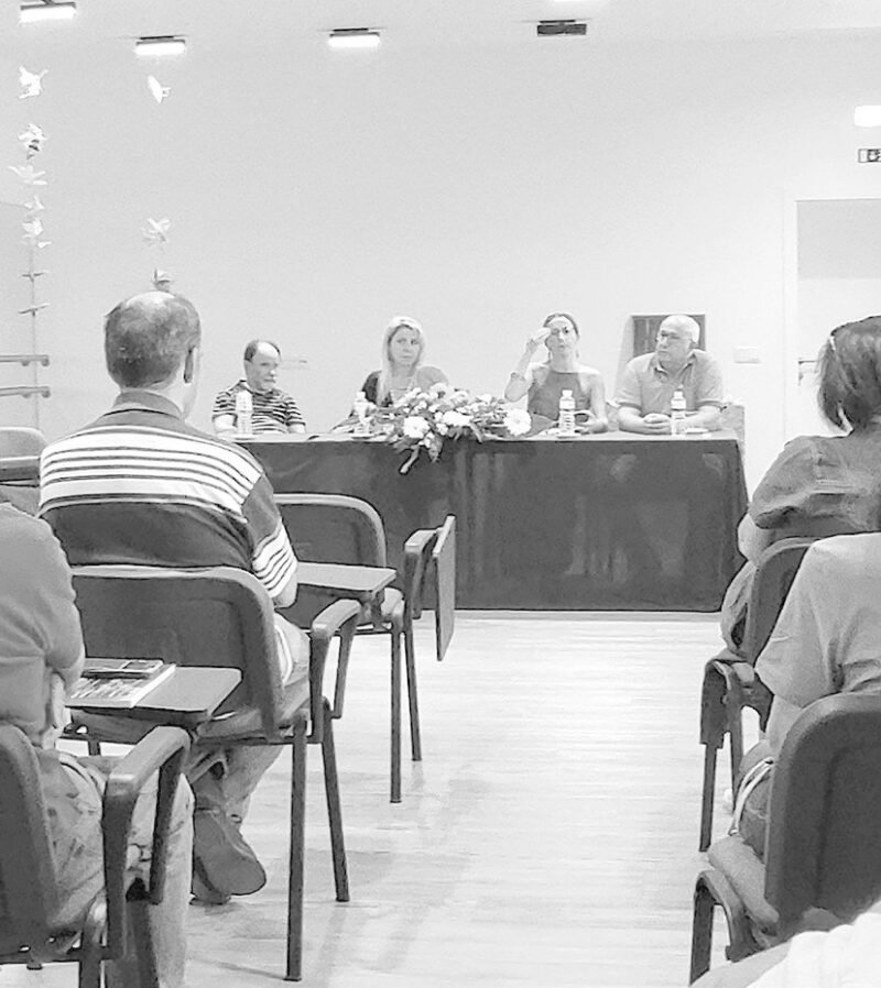 Fernando Brites apresenta livro de poesia