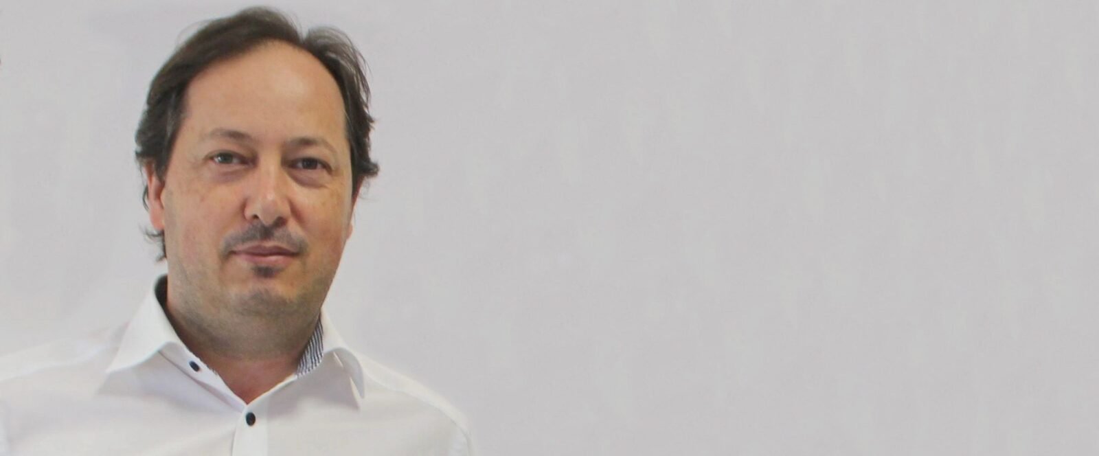 Adélio Amaro