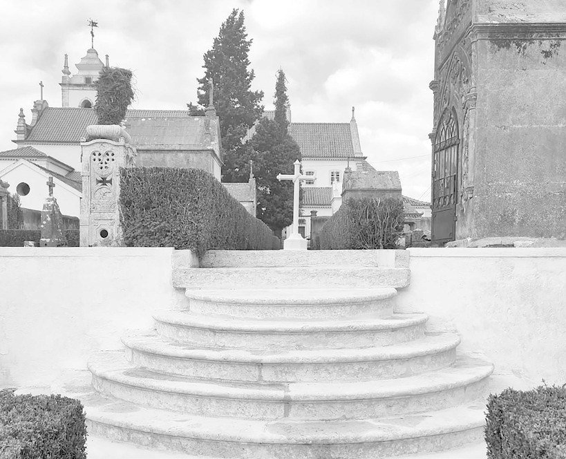 A escadaria do Cemitério Velho