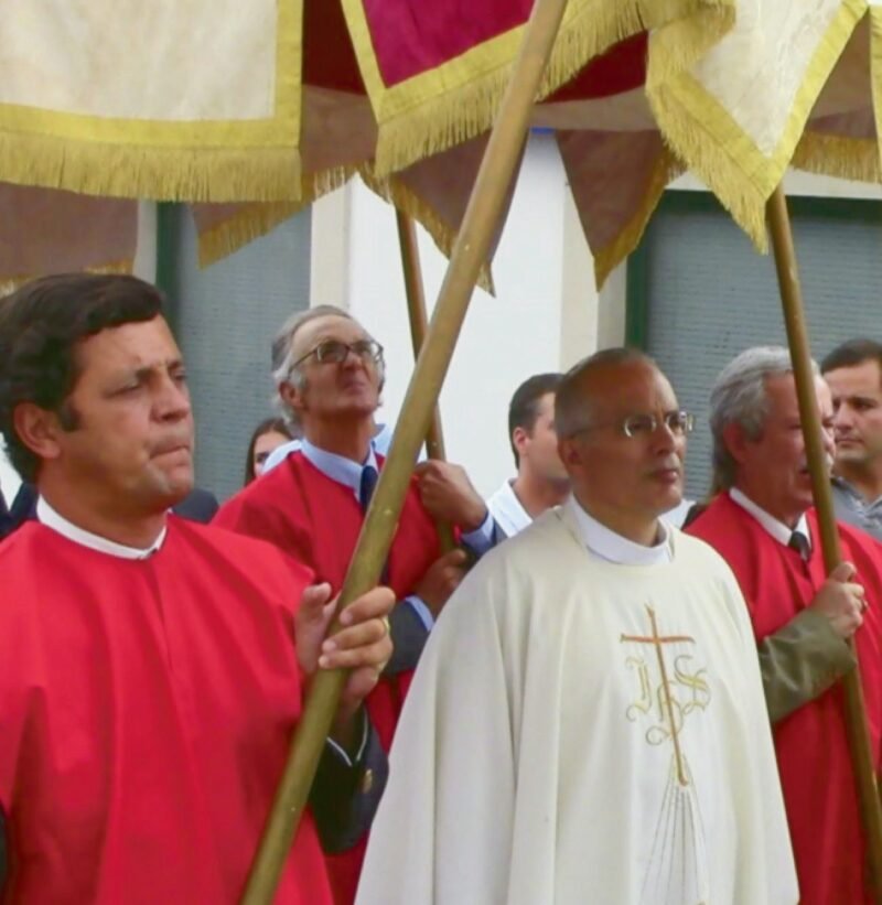 Padre Manuel despede-se da paróquia do Arrabal