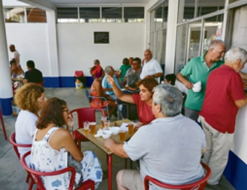 Clube Recreativo e Desportivo do Soutocico reabre esplanada