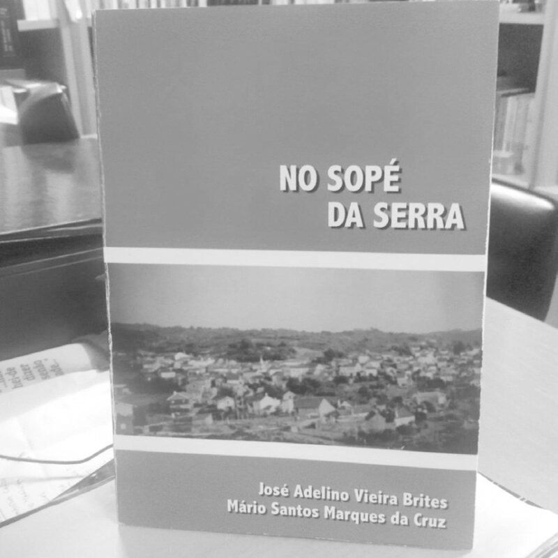 “No sopé da serra”