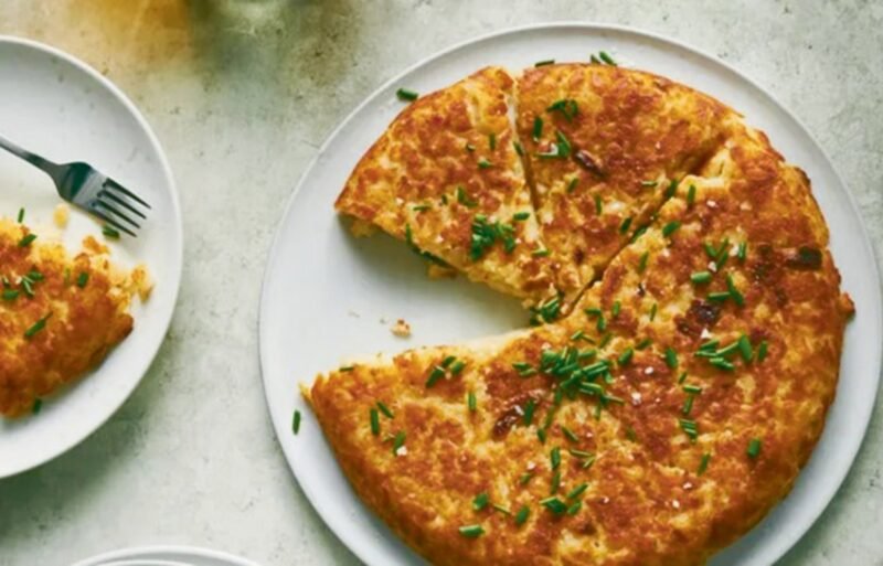 Bolo de batata com cogumelos
