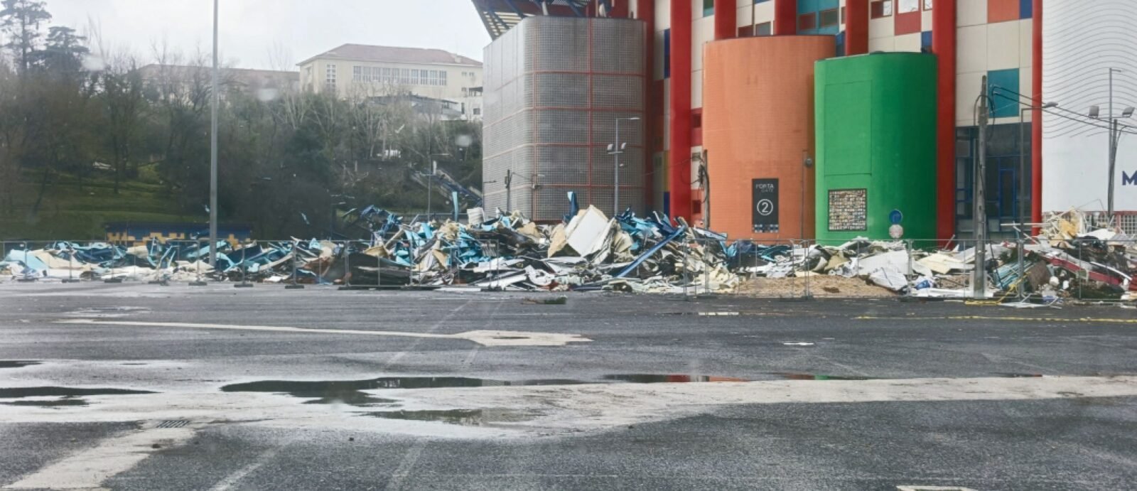 Tempestade Kristin deixou rasto de destruição em Leiria e expôs fragilidades locais